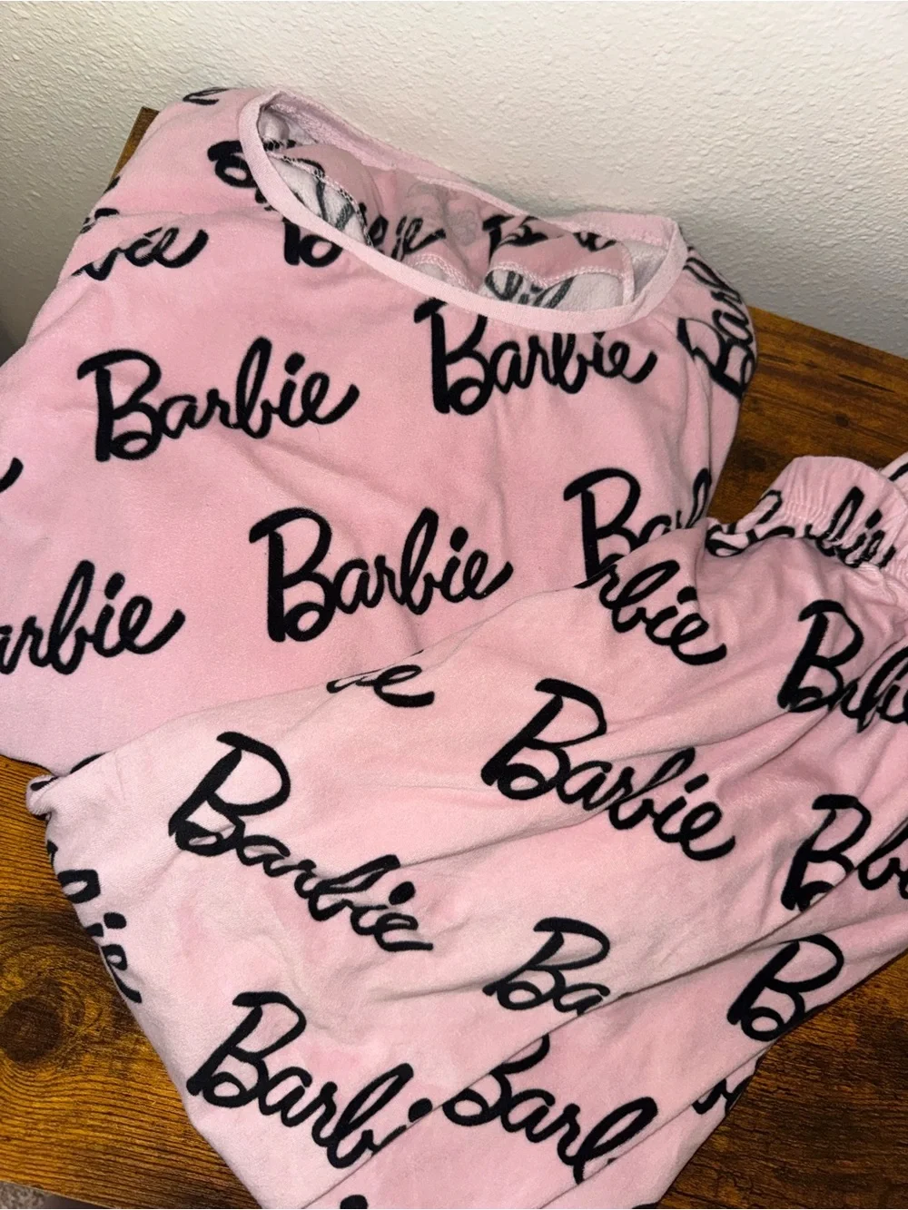 Primark Barbie Pink Velour Lounge Pajama Set Size Large